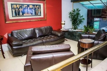 בית מלון כפרי Jacques Georges Business