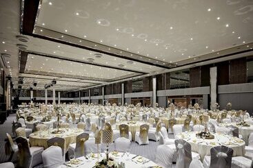 Pullman Istanbul Hotel & Convention Center