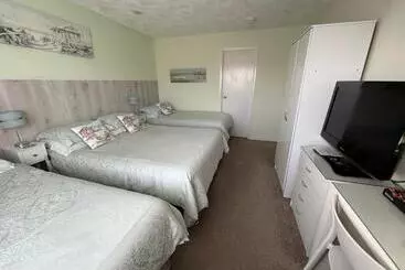 Leeward House B&b
