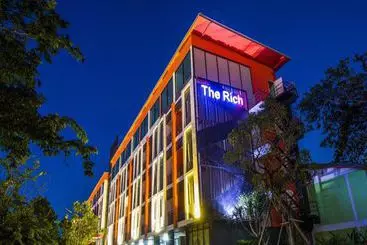 The Rich Hotel Ubonratchathani