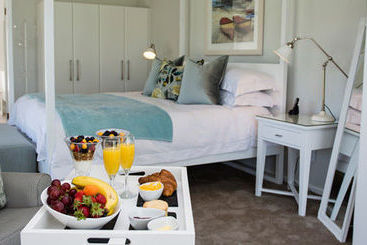 هتل Lakeside Lodge & Spa