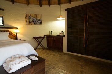 فندق Mopane Bush Lodge
