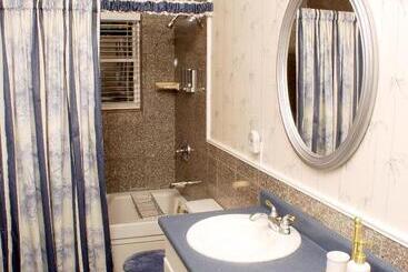 The St. Mary S Inn, Bed And Breakfast