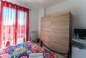 צימר New Naxos Village