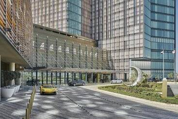 Four Seasons Hotel Abu Dhabi At Al Maryah Island