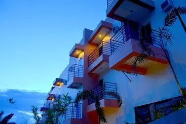 ホテル The Orient Beach Boracay