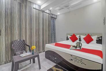 Hotel Oyo Flagship 70284 Amazing Guest House