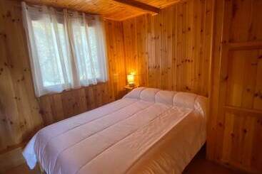 Camping Bungalows La Borda Del Pubill