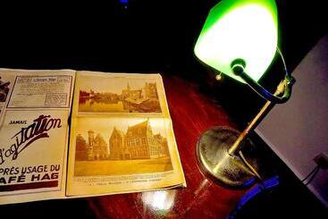 Fly Inn Hotel Lounge