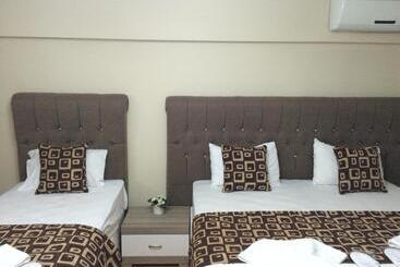 Отель Black Bird Suite