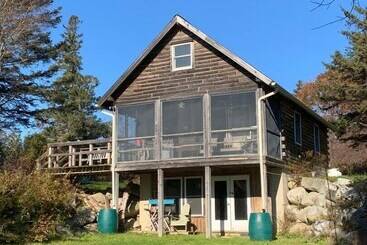 بيت ريفى Dear Cove Kayaking!