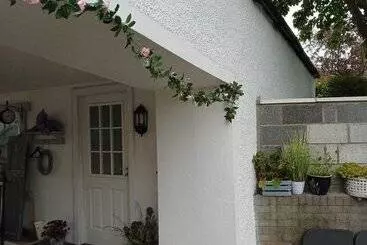 Residenssi 2 Bedrooms/sleeps 4/free Wifi/parking/outdoor Area