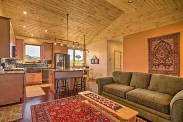 コテージ Arkansas River Valley Casita: 9 Acre Hayfield!