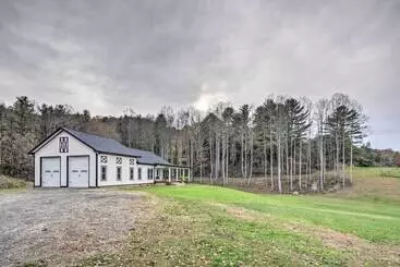 コテージ Charming Fairview Home On 40 Acre Horse Farm!