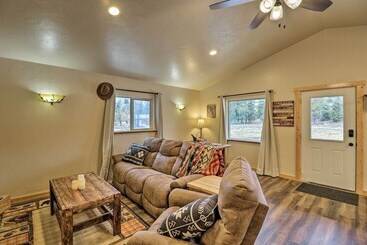 Vidéki Ház Cozy Cabin W/ Fire Pit & Bbq: 7mi To West Glacier!