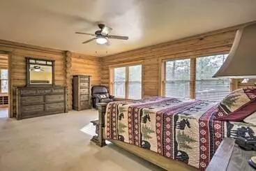 コテージ Luxury Show Low Cabin W/ Furnished Deck