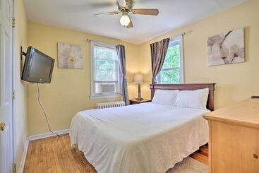 Vidéki Ház Suburban Home W/ Backyard Patio < 7 Miles To Dtwn!