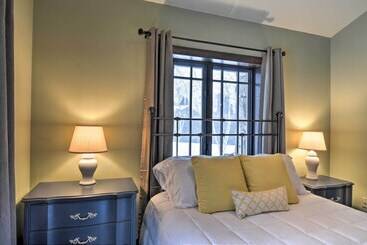 Upscale Earl Young Charlevoix Cottage W/ Deck!