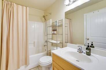 Сельский дом Lovely Springdale Home, Easy Access To Zion!