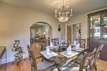 Mökkimajoitus Homeplace  W/ Yard   10 Mi To Jenny Wiley!