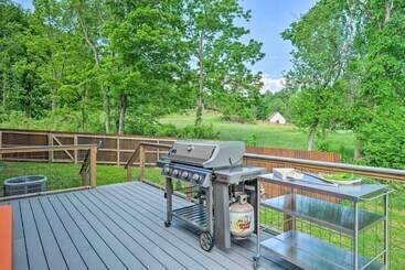 קוטג'' Luxe + Modern Home: 30mi To Saratoga Springs!