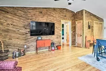 Mökkimajoitus Peaceful Nutrioso Cabin Retreat W/ Mountain Views!