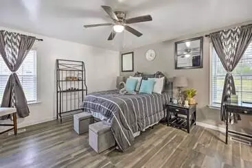 Mökkimajoitus Richmond Home With Pool, 5 Mi To Downtown!