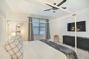 コテージ New Build Glendale Home W/ Hot Tub + Putting Green