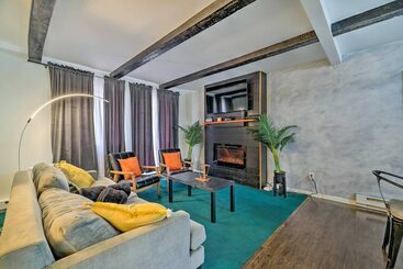 Сельский дом Tobyhanna House W/ Fire Pit + Game Room