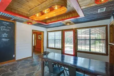 コテージ Angler S Cabin: Direct Lake Fork Access, By Marina