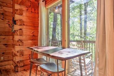 بيت ريفى Cabin W/ Hot Tub + Deck, 3 Mi To Pigeon Forge