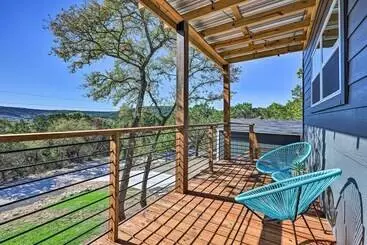 コテージ Canyon Lake Home W/ Hot Tub & Fire Pit!