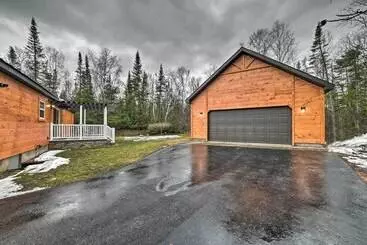 Mökkimajoitus Serene Presque Isle Harbor Home On Sunrise Side!