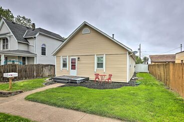 Council Bluffs Cottage: Proximity To Parks!
