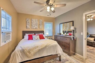 Council Bluffs Cottage: Proximity To Parks!