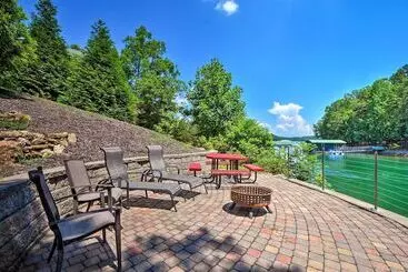 Mökkimajoitus Lakefront Keowee Home W/ Dock ~ 14 Mi To Clemson