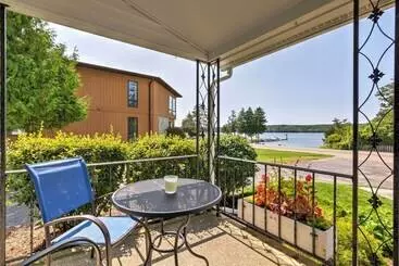 コテージ Boutique Home In Door County W/ Eagle Harbor Views
