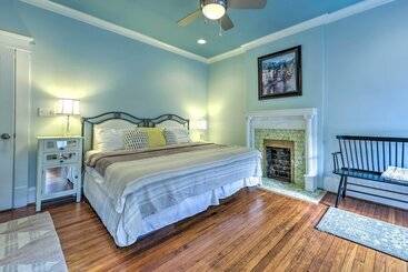 بيت ريفى Elegant Raleigh Home W/ Porch, Walk Downtown!