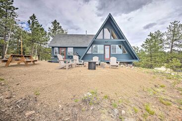 Hus på landet Modern Guffey A Frame Cabin: Grill, 38 Acres!