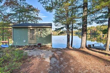 Pet Friendly Waterfront Cottage: On Site Bunkhouse
