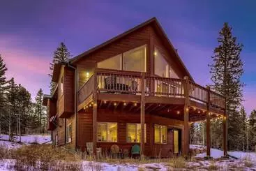 Mökkimajoitus Jefferson Cabin W/ Fire Pit: Near Hiking Trails!