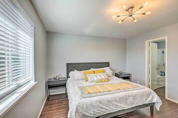 Vidéki Ház Spacious + Sunny Austin Home ~ 12 Mi To Dtwn!