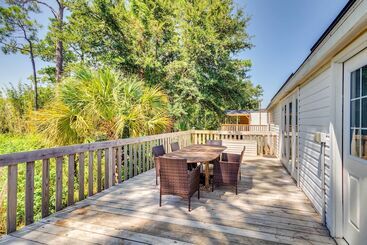 Landhus Stunning Pensacola Home, 8 Mi To Downtown!