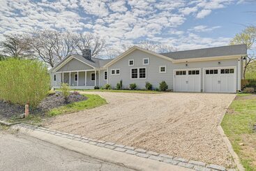 Quinta ou Casa Rural Distinctive Hamptons Home W/ Pool Near Bay, Ocean