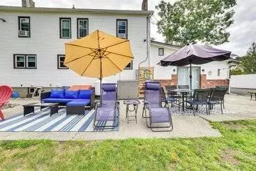 コテージ Waterfront Wallkill Duplex Home W/ Fire Pits!