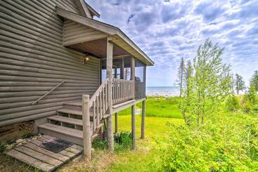 Hus på landet Secluded Lake Michigan Home: Private Fire Pit