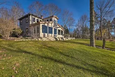 Mökkimajoitus Oceanfront Frenchman Bay Home: Stunning View!