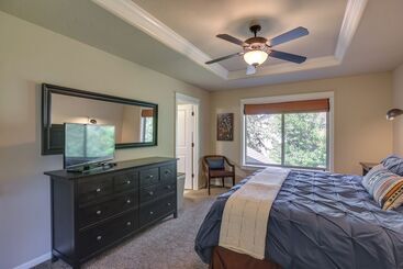 קוטג'' Family Friendly Bend Home: 1 Mi To Downtown!