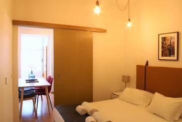 Aparthotel Oporto Entreparedes