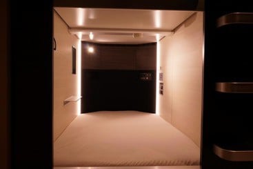 فنادق الكبسولة Tokyo Ekimae Bay